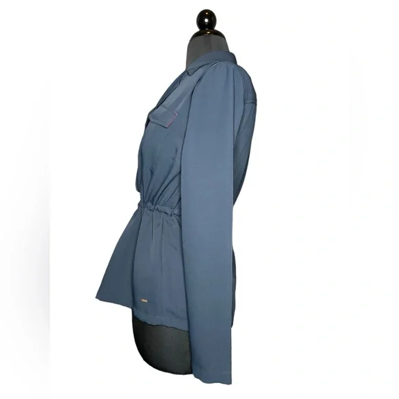 Tommy Hilfiger blouse. New with tags. Adjustable waist. Chiffon like 100polyest - Picture 5 of 8